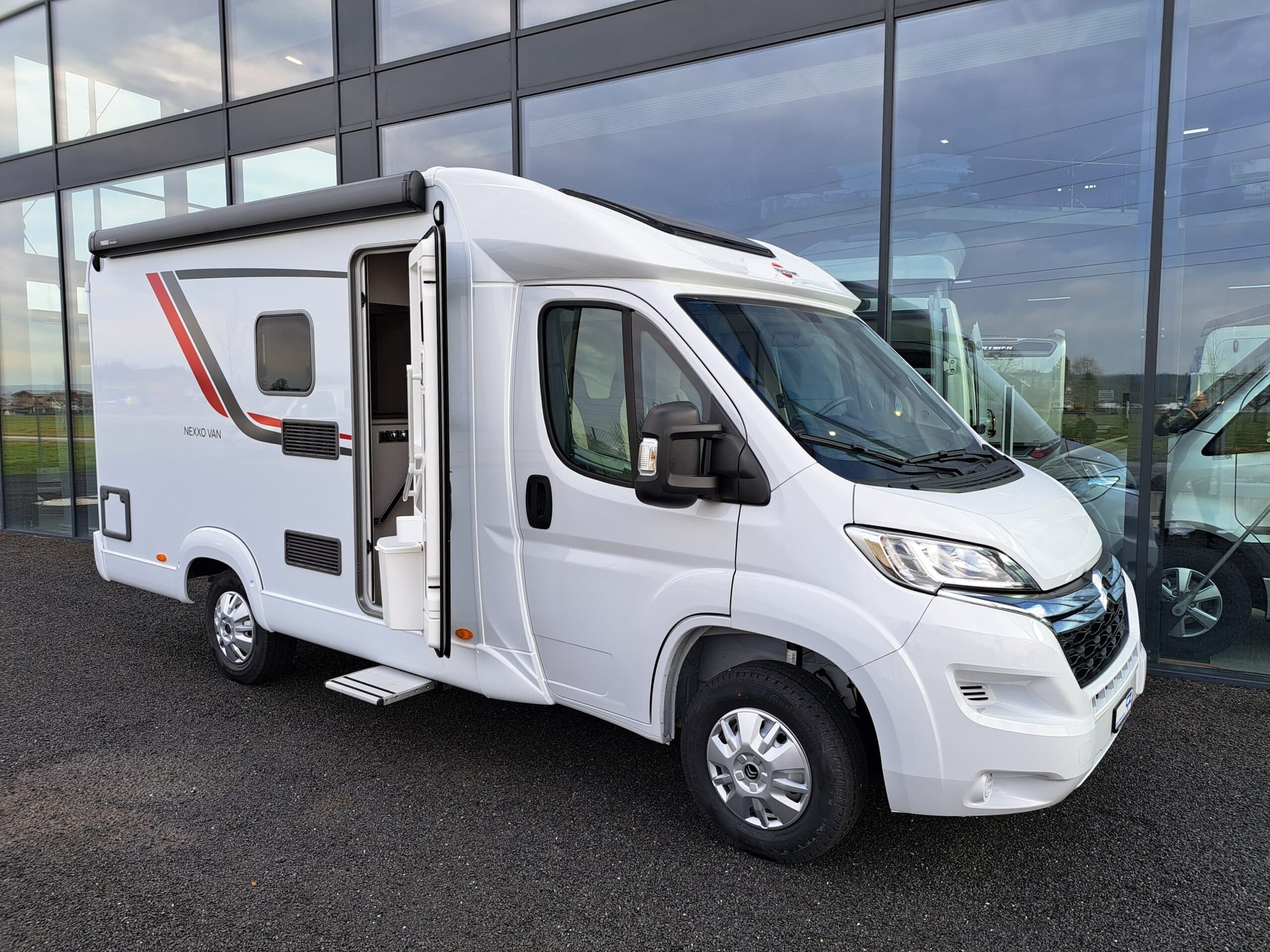 AE2P - Nexxo Van T 569 / 01