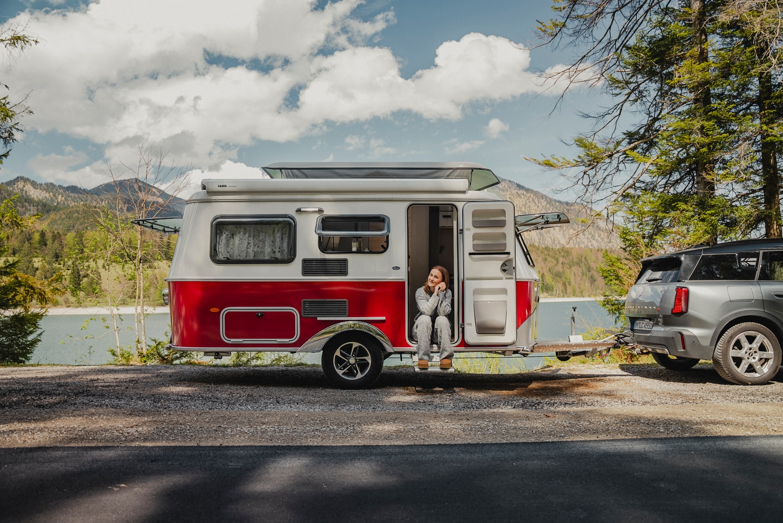Caravan Zimmermann -  <h2>Caravans Zimmermann AG</h2><p>Der ERIBA Touring - Formsprache, die für sich spricht  – seit über 60 Jahren.</p>